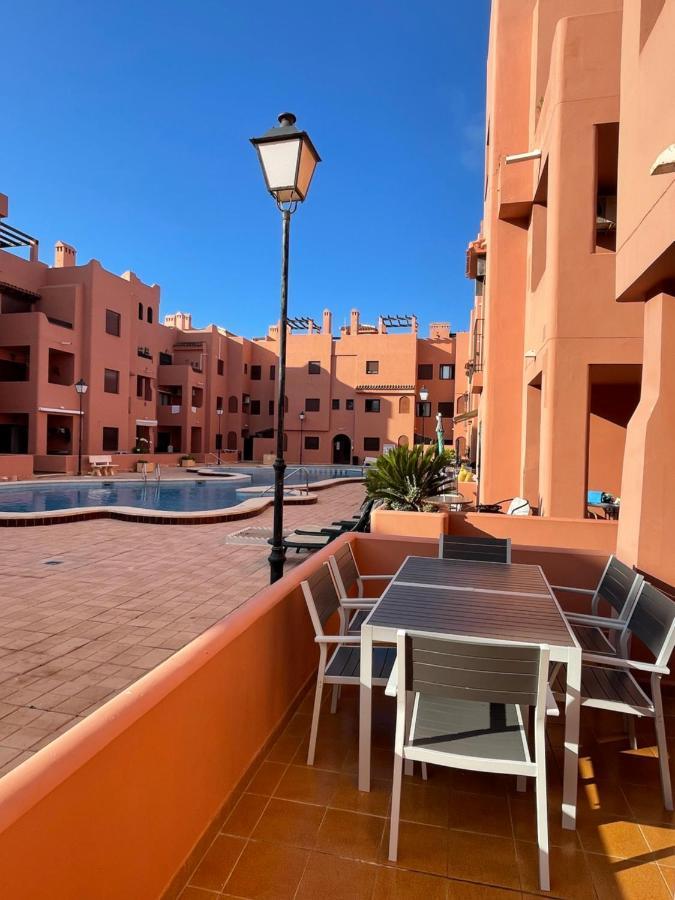 Three Bedroom Apartment With Pool In Torrevieja Exteriör bild