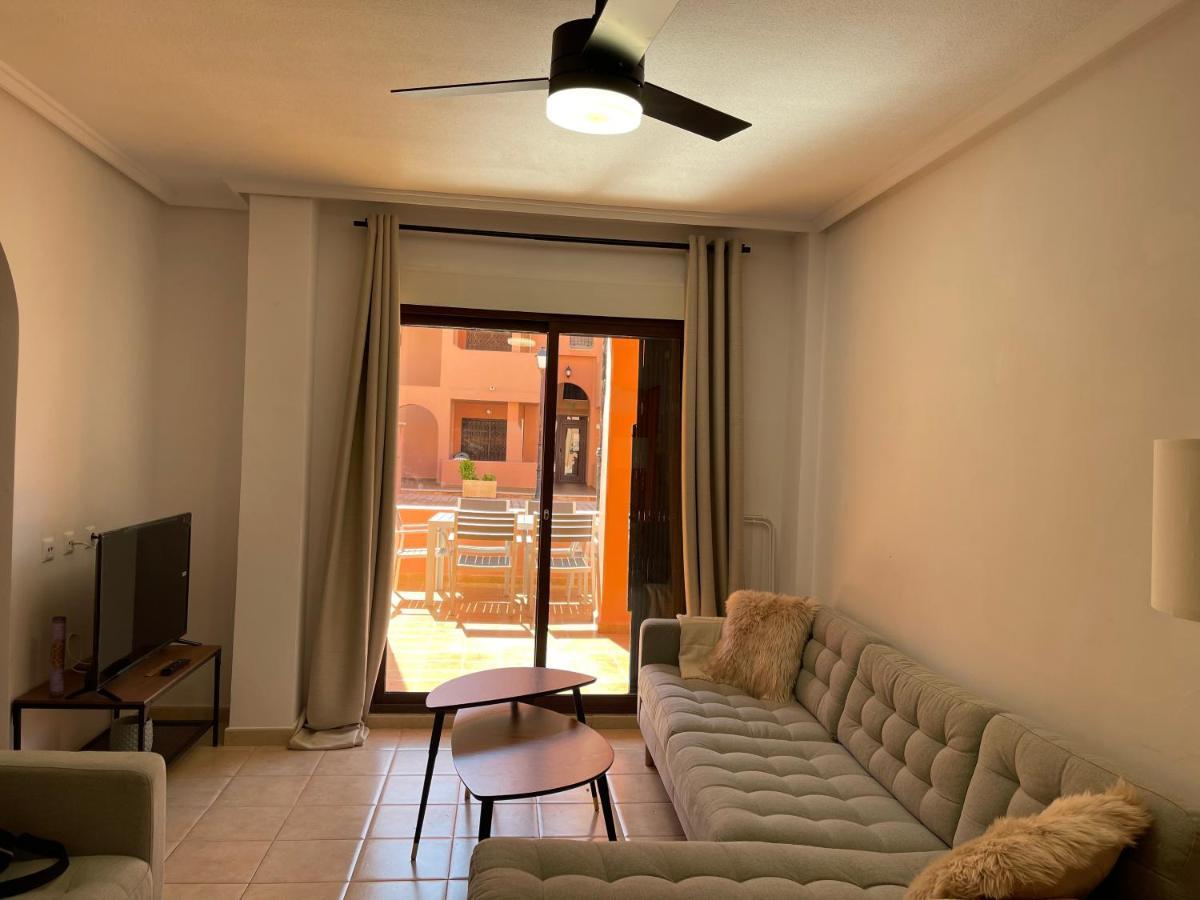 Three Bedroom Apartment With Pool In Torrevieja Exteriör bild